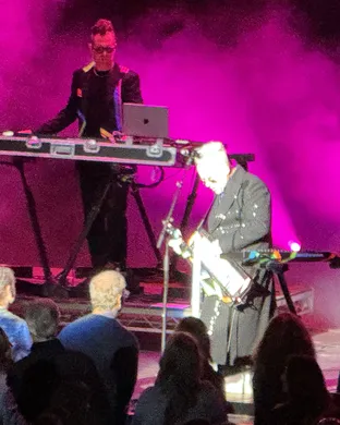 Howard Jones Los Angeles